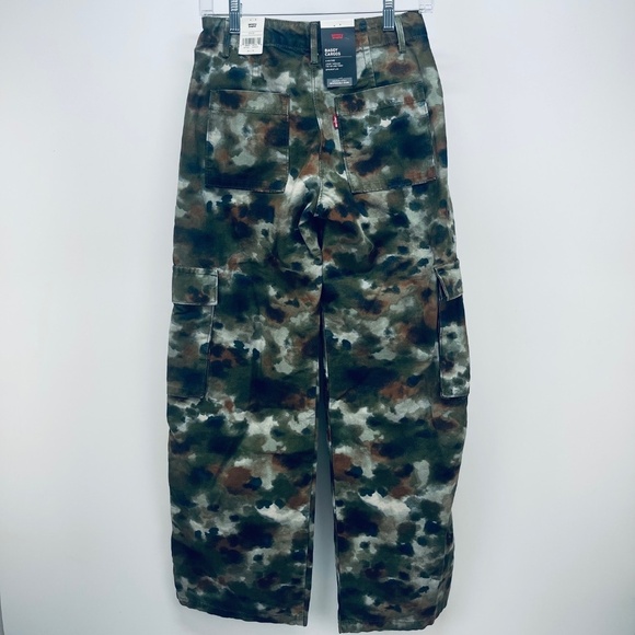 Levi’s Baggy Pants Sz 23x30 Women’s Cargo A Mid Rise Straight Leng Green New - Picture 13 of 13